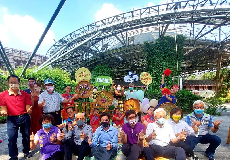 圖4  六堆秋收，體驗六堆園區戶外野餐活動。