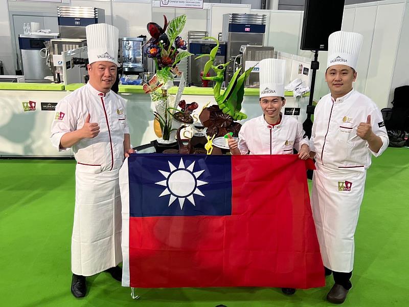 亞洲盃甜點賽 城市科大烘焙管理學程代表台灣奪亞洲第三