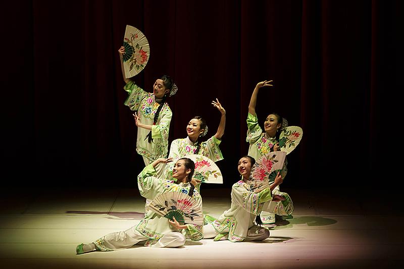 【虛實相生－跨界藝象3.0】-許梨美《六月茉莉》(攝影：陳長志)。