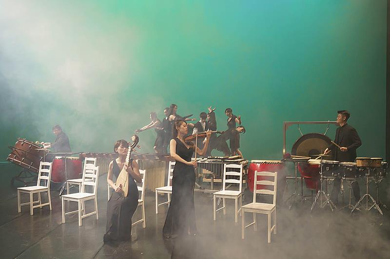 【虛實相生－跨界藝象3.0】-蔡佾玲_譚天-《Dusty Heart》(攝影：陳長志)。