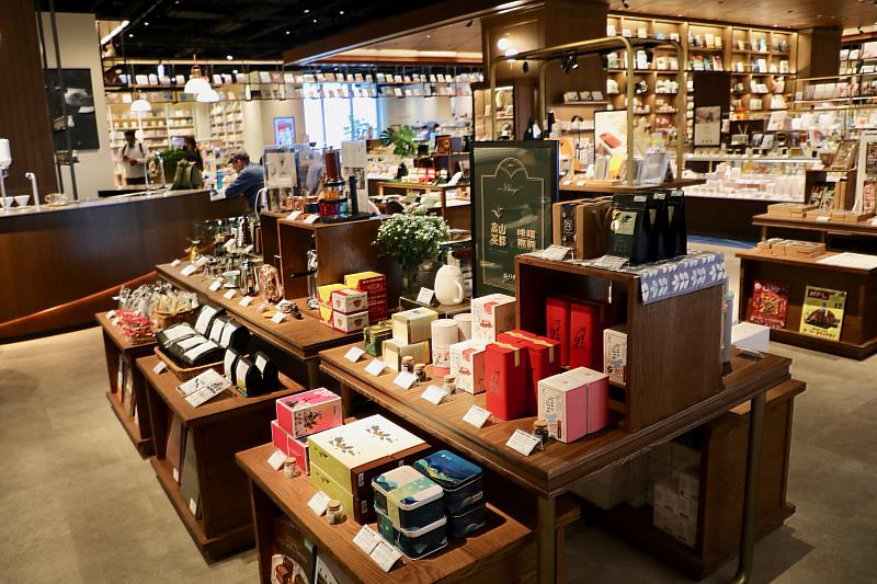 強強聯手！嘉義縣阿里山高山茶與精品咖啡蔦屋書店限時上架