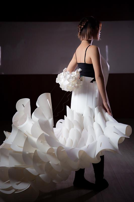 雲科大創意生活設計系大一美學構成－創意服飾設計成果展，現場展覽畫面