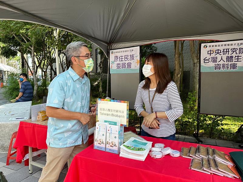 「青銀齊就業．屏安好薪情」現場徵才活動~~10/29隆重登場 50家以上廠商1千多個工作職缺等您來	 5