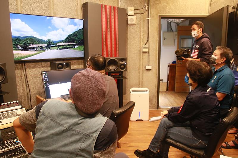 TTstudio錄音室再展現-傳統歌謠現風華 臺東縣推動原住民族歌謠採集及專輯製作 縣長饒慶鈴今探訪製作團隊鼓勵