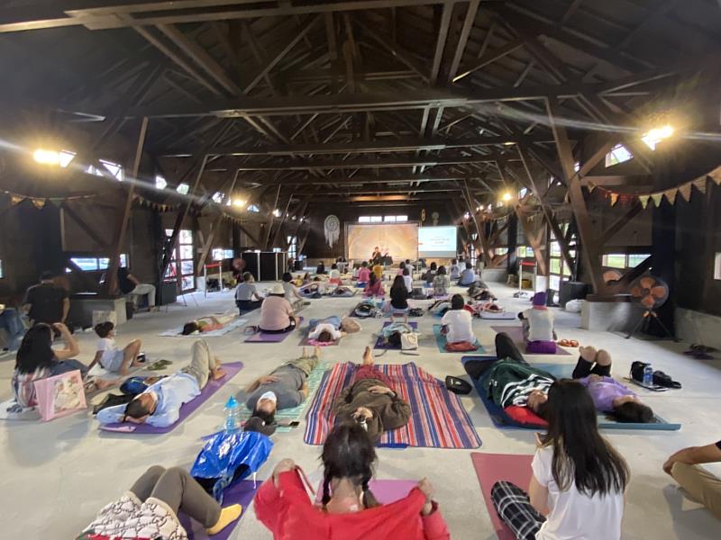 《自然醒慢活祭》冬季號最終場紓壓音樂會 10月底鐵花新聚落登場 饒慶鈴：到臺東享受紓壓療癒力