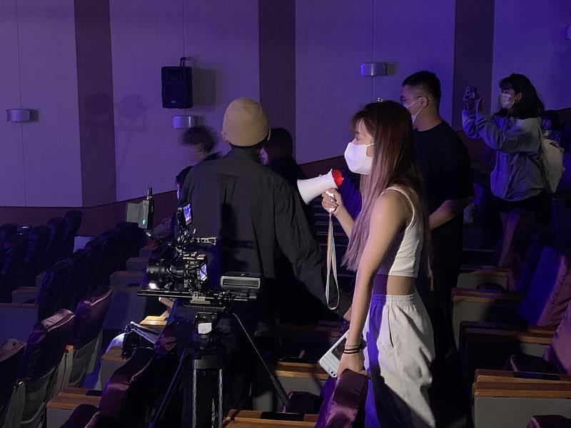 學生劇組以電影等級的專業手法，拍攝出動人的韓流影片