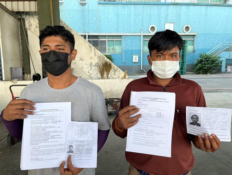 船主與船員簽訂勞務契約，交付船員持有契約，每月最低工資550美元以上，透過勞動檢查，確認船主依規定履行，維護船員勞動權益。