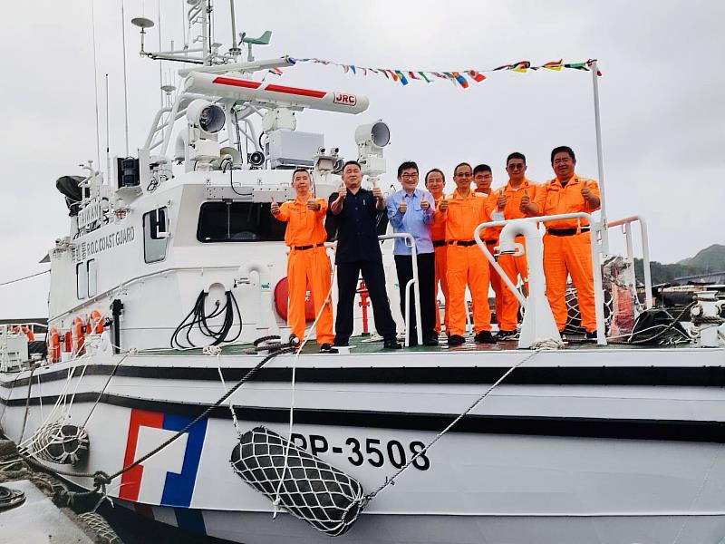 PP-3508艇及人員合影