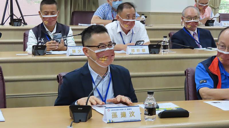 南華大學舉辦產業諮詢顧問交流會，台虹科技股份有限公司孫達汶董事長分享寶貴經驗。