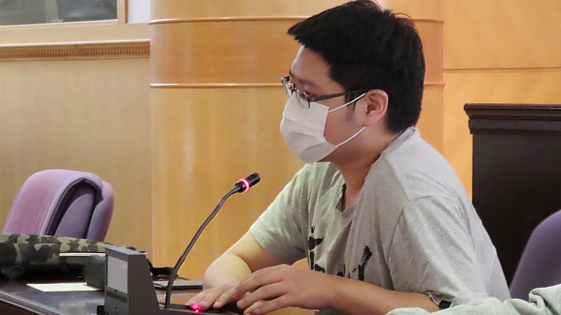 南華大學舉辦「就業力學程-創業主題班」，學生踴躍聽講並提問。