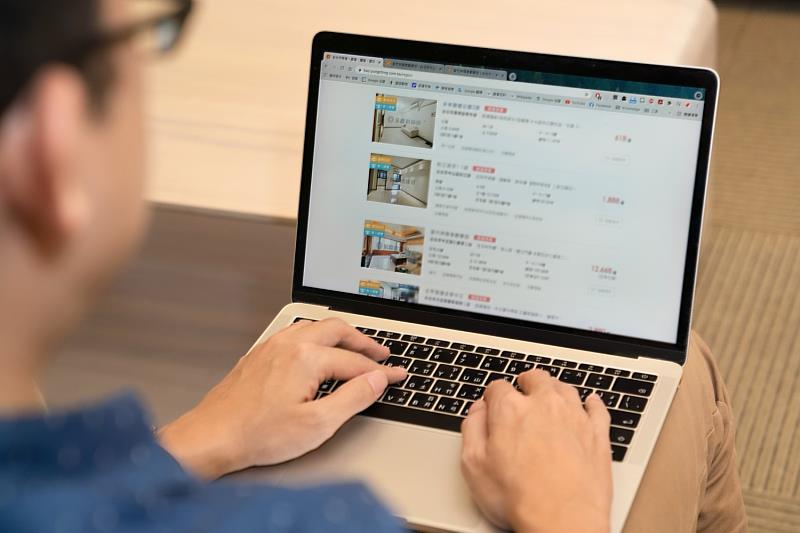 永慶開發出獨有的AI智能配對系統，節省民眾近4成的看屋時間，迅速圓滿民眾的成家夢！