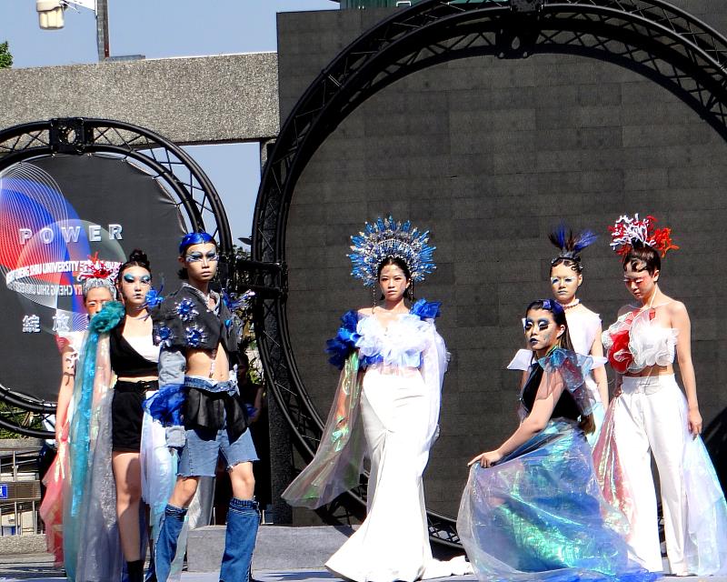 正修妝彩系「妝彩走秀──愛．無設」驚艷！