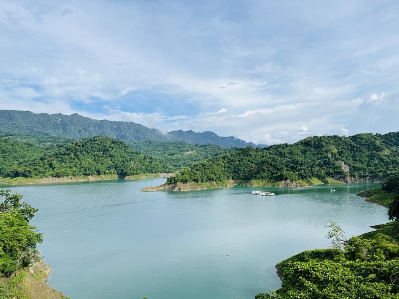 曾文水庫秋冬限定風景 成群老鷹翱翔天際 -5