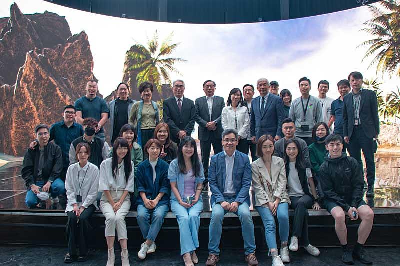 圖一：影響力最大的電通行銷傳播集團組團參訪世新大學智能攝製基地