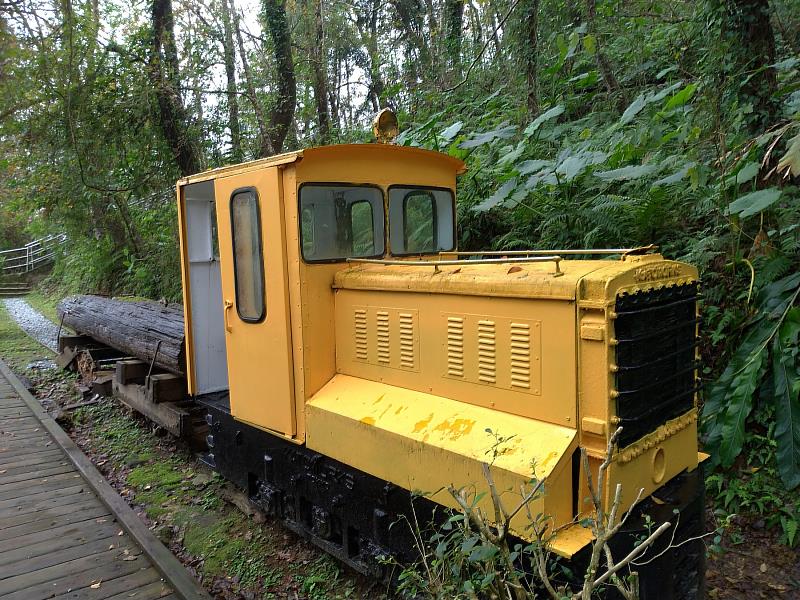 池南園區-汽油機關車
