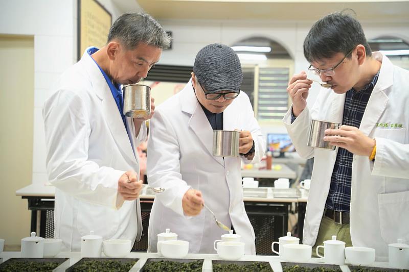 坪林區農會昨(27)日辦理冬季文山包種茶市級評鑑