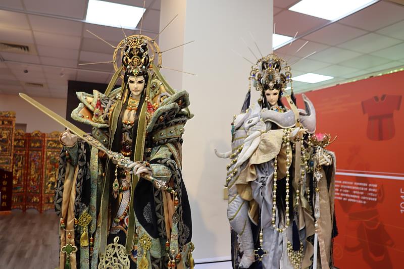 新莊文化藝術中心「幕前·幕後—傳統藝術藝師紀錄展」