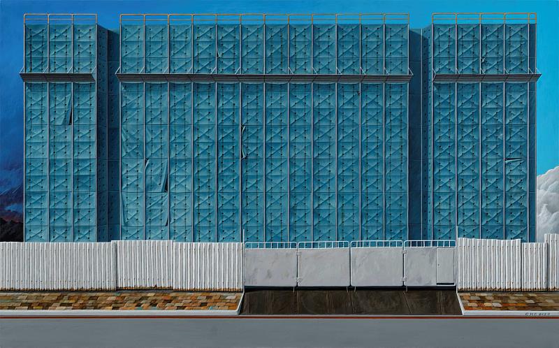 陳宏群描繪了現代人再熟悉不過的街頭景象：被鷹架帆布包覆著的建築。