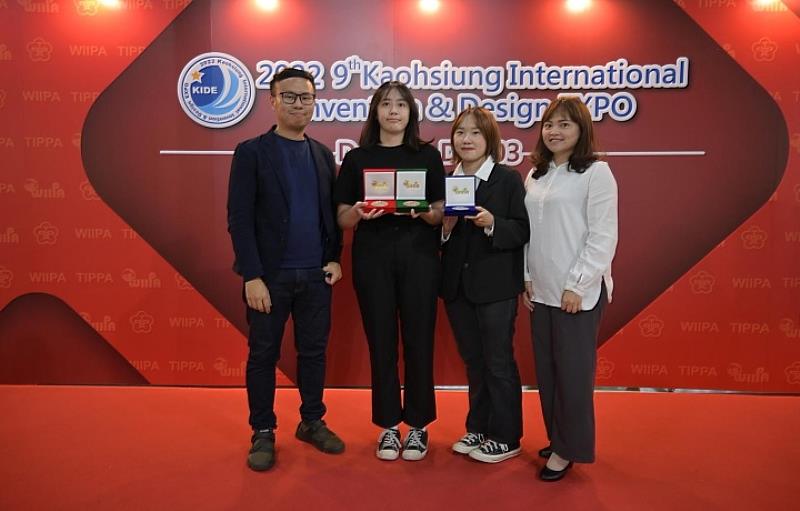 中華大學參加「高雄KIDE國際發明暨設計展」競賽，奪得1金1銀1銅的好成績。