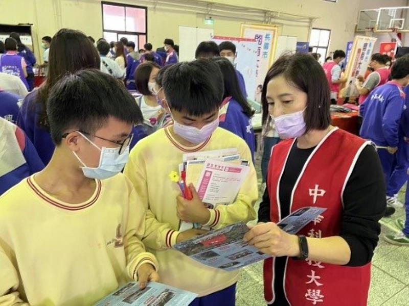結合高中職相關科別，技術紮根傳承