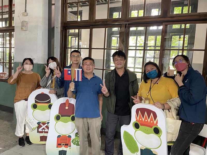 南華大學參與2022 USR EXPO，展現豐碩執行成果，團隊夥伴合影。