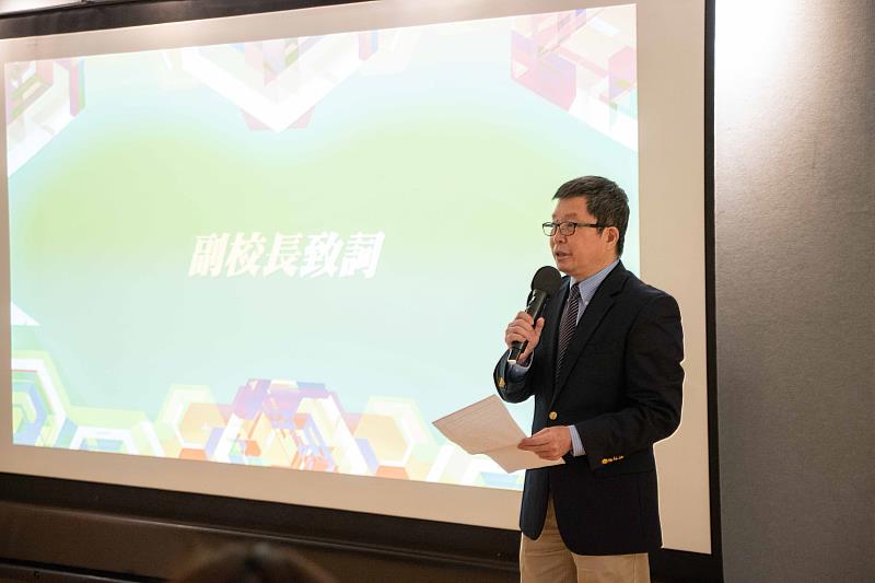 桃園校區黃焜煌副校長鼓勵同學們多多參加競賽培養相關技能。