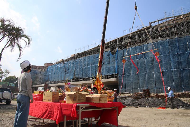 臺東縣圖書館中心興建工程最後一哩路 今辦理上樑典禮 明年底完成硬體工程