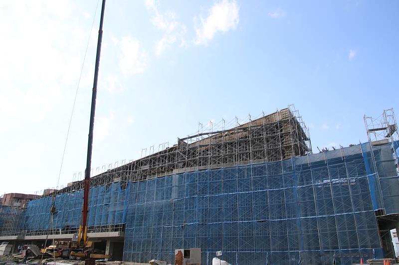 臺東縣圖書館中心興建工程最後一哩路 今辦理上樑典禮 明年底完成硬體工程