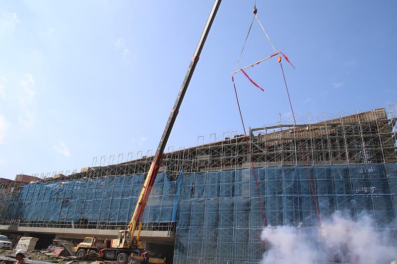 臺東縣圖書館中心興建工程最後一哩路 今辦理上樑典禮 明年底完成硬體工程