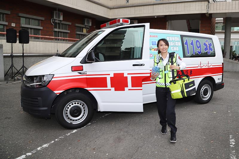 農工大縣猛男再現！嘉義縣消防局首發消防農民曆