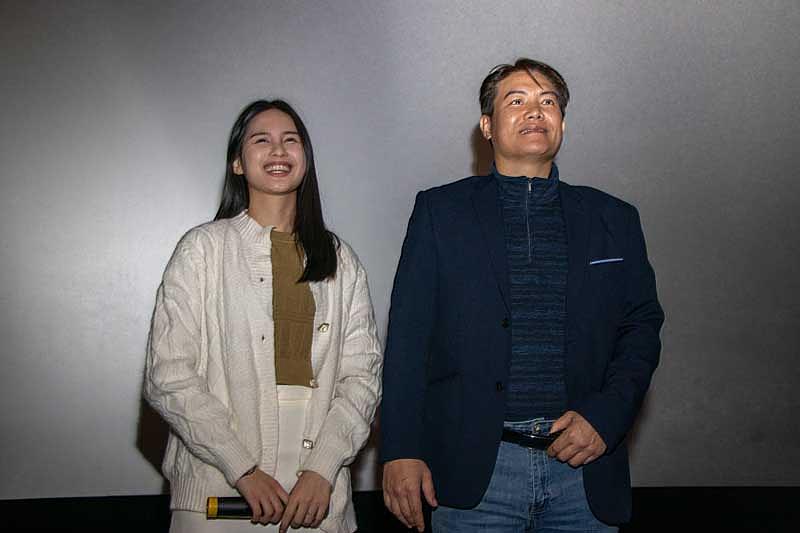 圖二：《哈勇家》演員林亭莉（左）、洪金輝（右）跨年夜為世新校友趕赴台北分享拍片故事