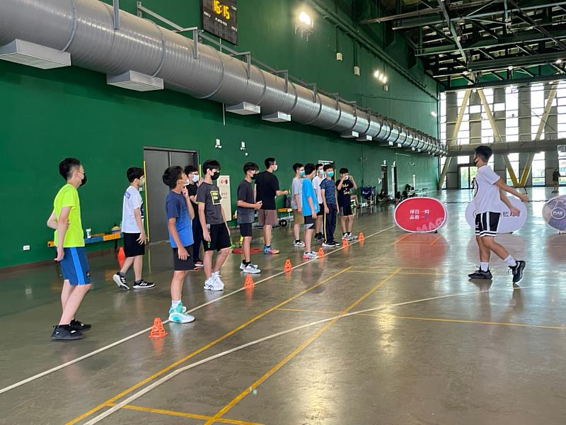 朝馬運動中心邀請大小朋友們 從小培養運動習慣