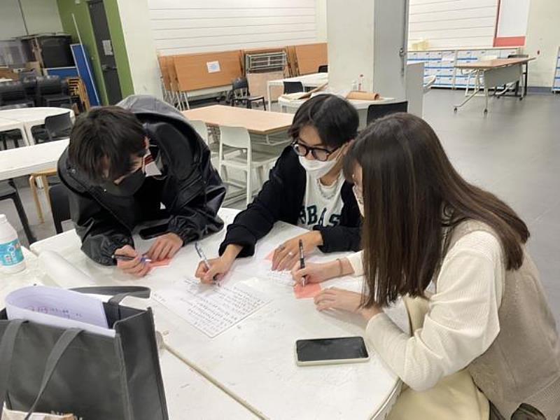 南臺科大學生於後續課程中討論之情形。