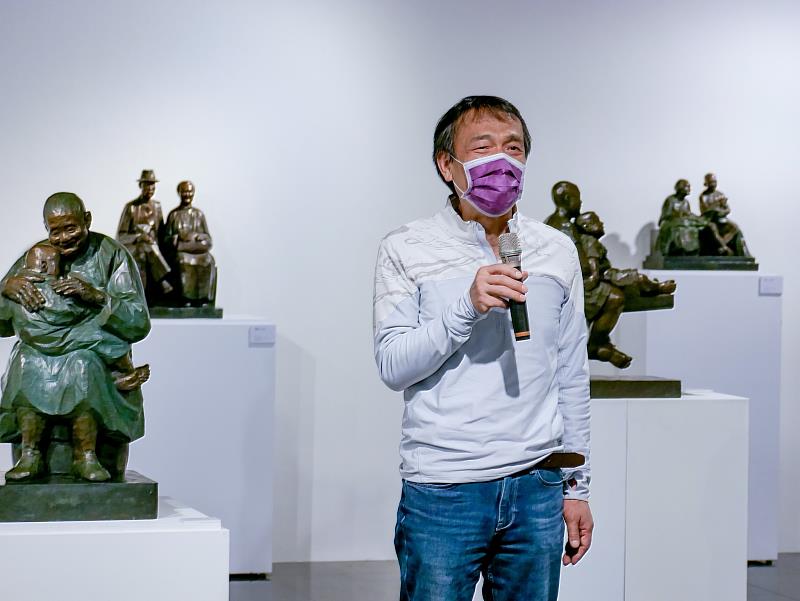 《生之痕—陳正雄銅雕回顧展》鶯歌光點美學館董事長陳慶同，榮幸並感謝國寶級藝術家陳正雄接受展覽邀約