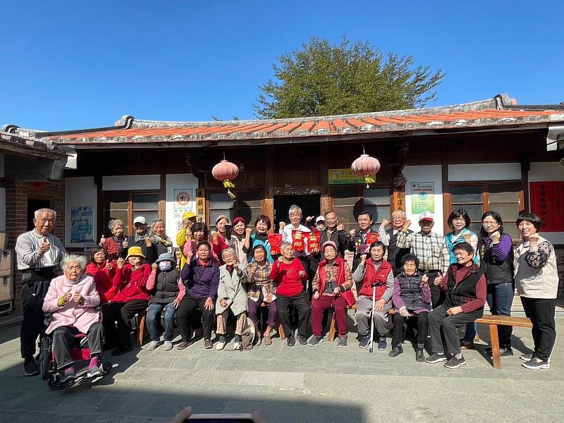 賀！財團法人柴林腳教育基金會王崑成執行長榮獲第八屆社區金點英雄獎肯定