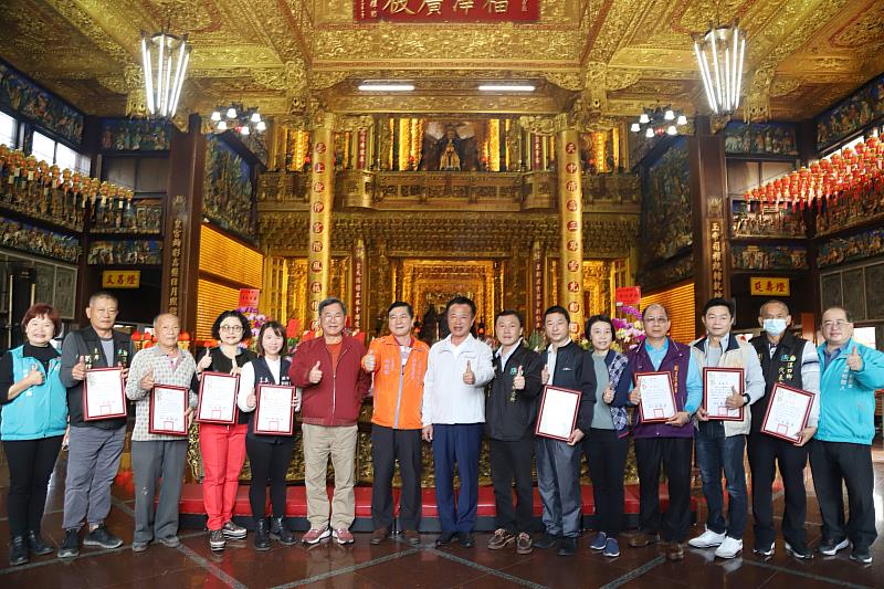 溪口鄉公所、天臺殿寒冬送暖