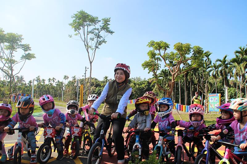 搭火車來就能玩  屏東竹田共融遊戲場歡樂啟動