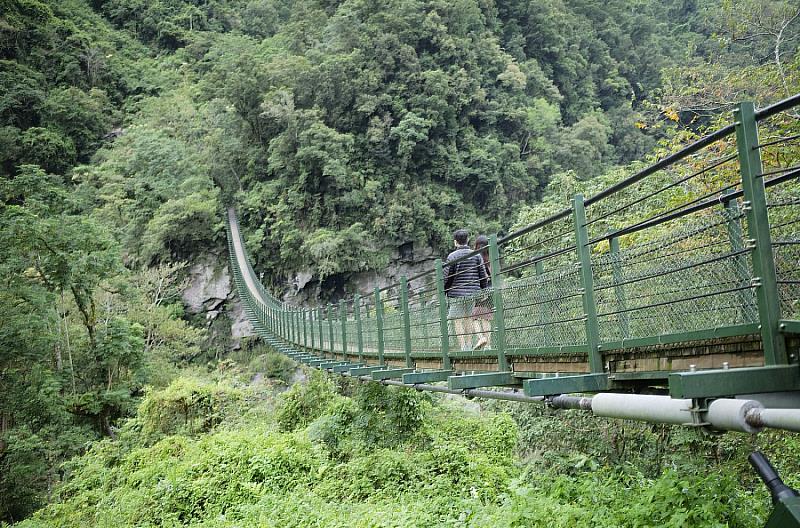 全新完工的龍吟吊橋(雪羊拍攝)(版權所有務必標註出處)