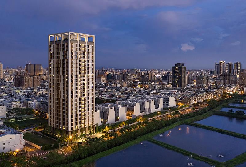 宗大建設堅持打造友善鄰里的共好建築，不做封閉社區，「凌波揚」與「霞飛」共享建築基地，整體動線連成一氣，讓建築相輔相成，創建開闊街廓。