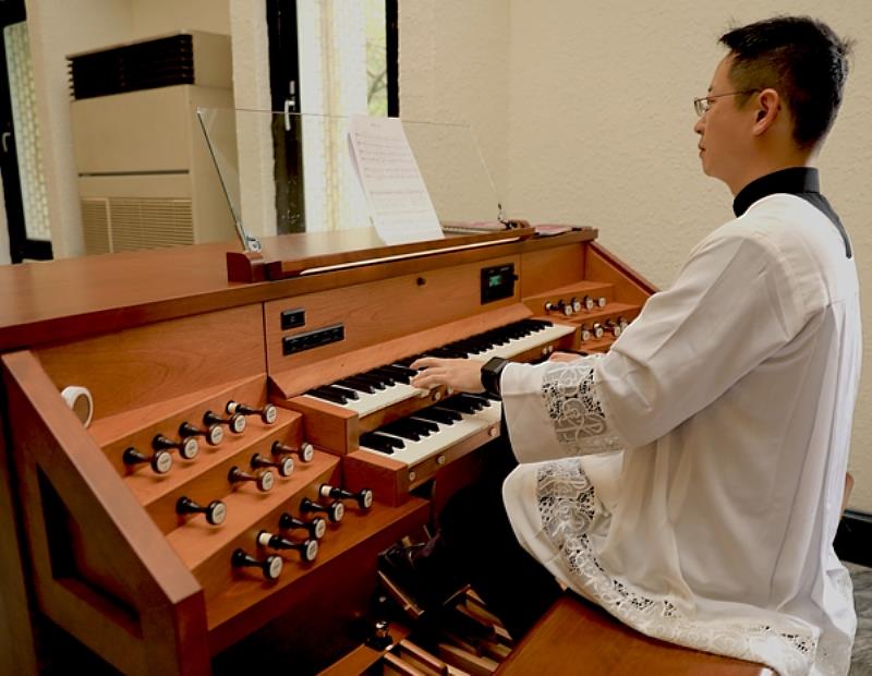 音樂會將邀請旅法作曲與管風琴演奏家潘天銘老師演出。（圖由輔仁大學提供）