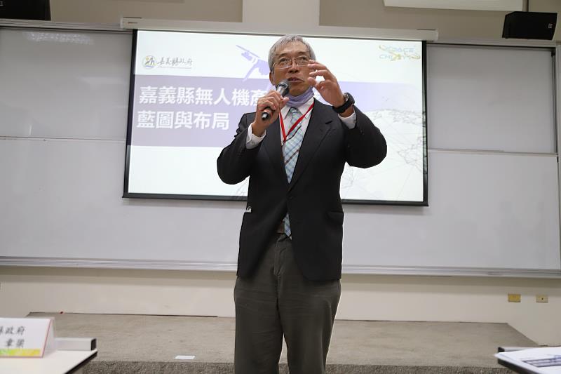 財金文化董事長謝金河率投資菁英拜會亞洲無人機AI創新應用研發中心 翁章梁出席致意：預計114年底將環境打造成型