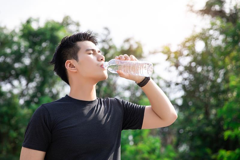 部分飲品添加食鹽以幫助補給電解質