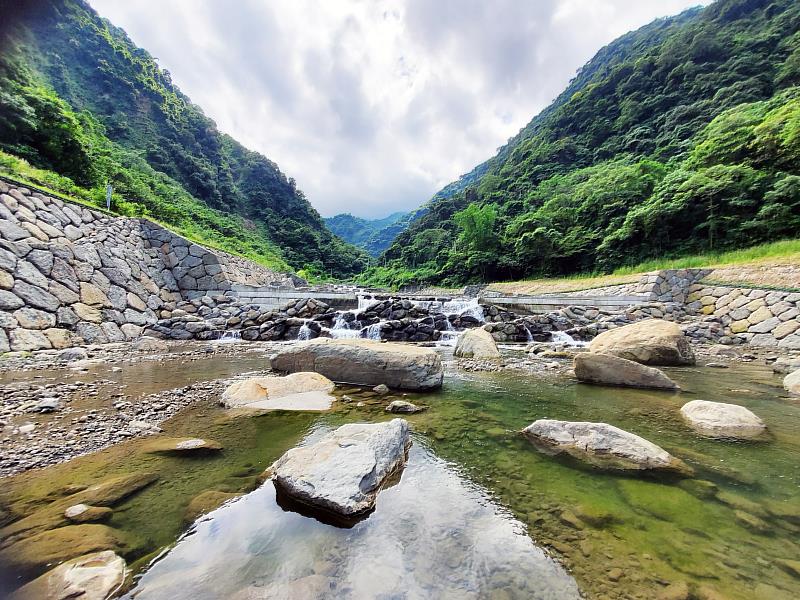 工程完工後降低溪水濁度淨化水質