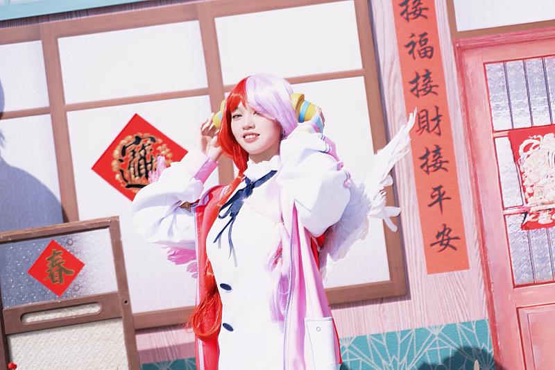 動漫社社員Cosplay動畫《航海王》角色美音