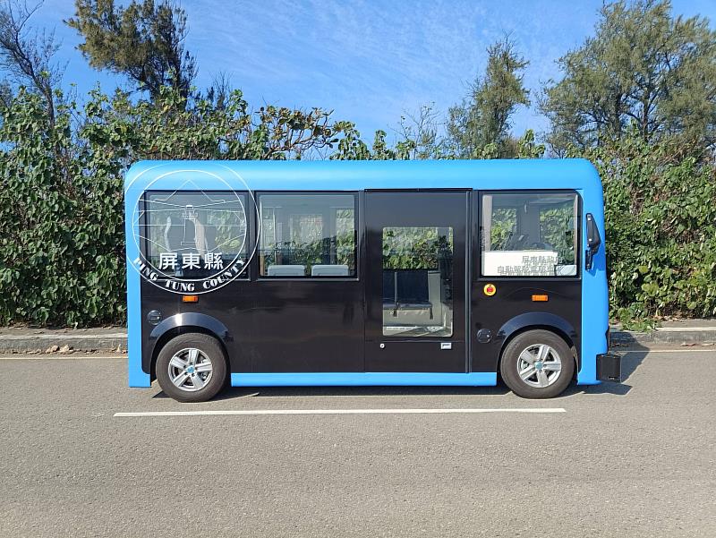 屏東縣自動駕駛巴士試乘體驗 即日起開放預約!!  活動只有兩週 名額有限 請民眾趕快預約搭乘