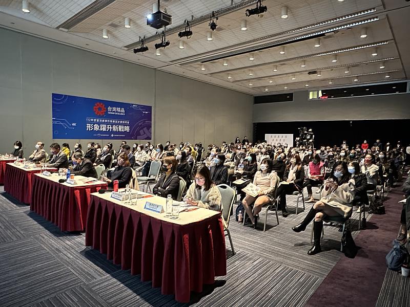 2.活動現場高朋滿座