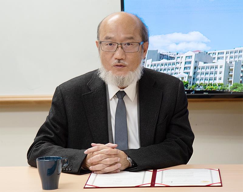 華梵大學林從一校長表示，將把人間佛教的入世精神傳播至印尼偏鄉。