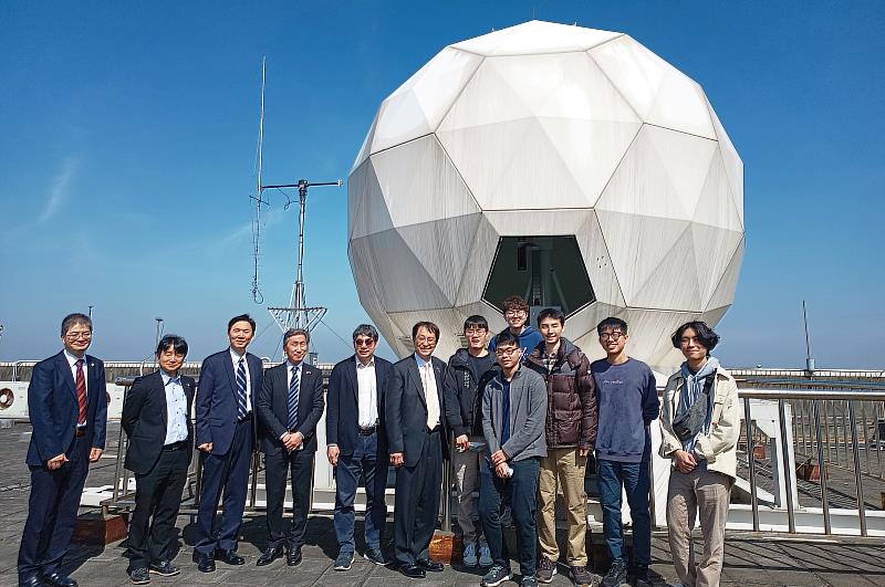 日本筑波大學與台灣中央大學在研究方面有許多共同點，如太空科學的衛星研究。