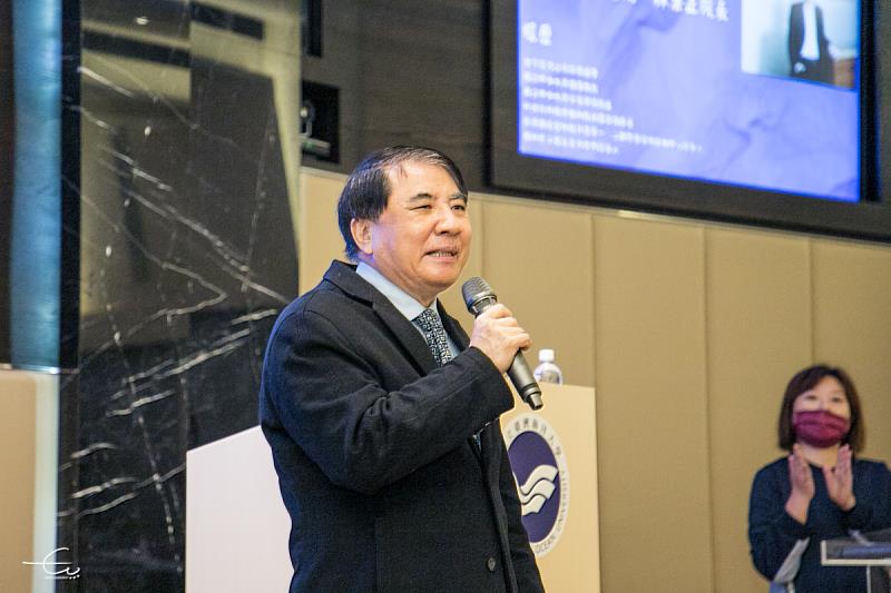 許校長期望同學可以從講座中學到講者的實務經驗