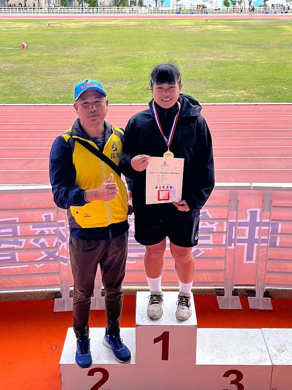 112年臺東縣中小聯運田徑項目閉幕 計6項6人次破大會 高中男女標槍鏈球高懸2、30年紀錄均一舉刷新